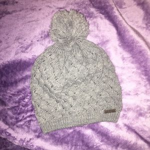 grey knit beanie