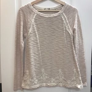 Jolt Cream Longsleeve sweater - Sz Small used