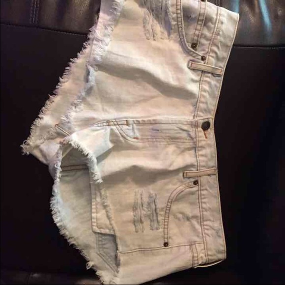 Kittenish shorts size
