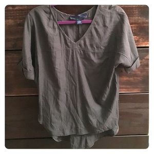 Gray short sleeve