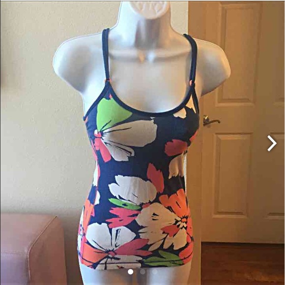 abercrombie kids Other - 🎉HP🎉Abercrombie stretch spaghetti strap  top🎀