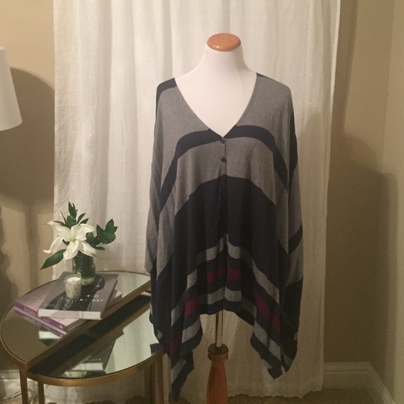Grey, navy & berry Poncho top