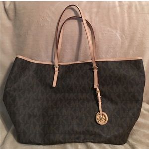 Michael Kors large Hayley Logo Tote