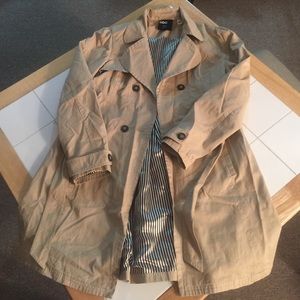 BDG Tan Trenchcoat