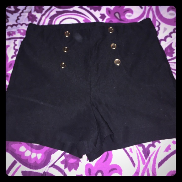 Sailer inspired shorts