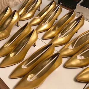 Make an offer 🎉Gold leather Italian heels