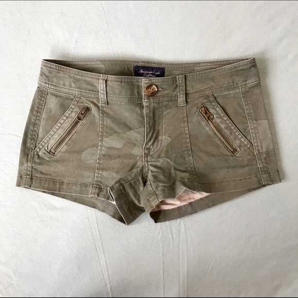 American eagle camo shorties