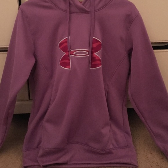under armour hooded sweatshirt
