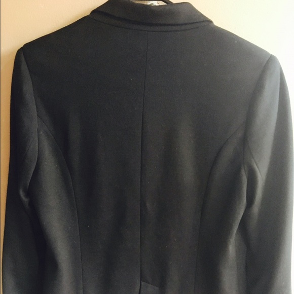 Blazer - Picture 4 of 4