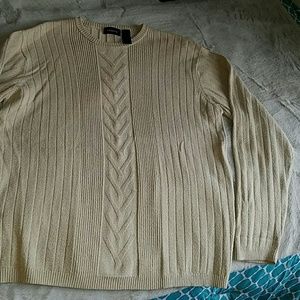 Claiborne sweater