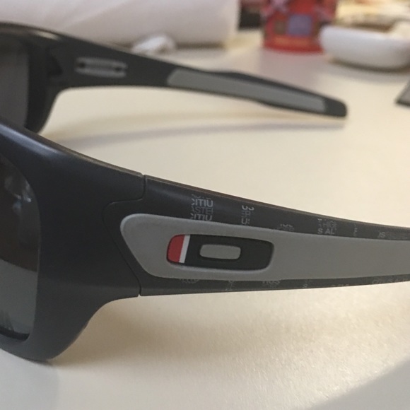 Sunglasses - Picture 2 of 4