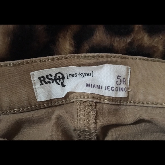 Jeans - Picture 3 of 4