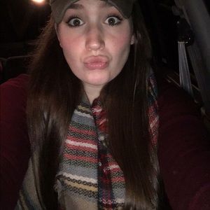 Meet your Posher, Amber