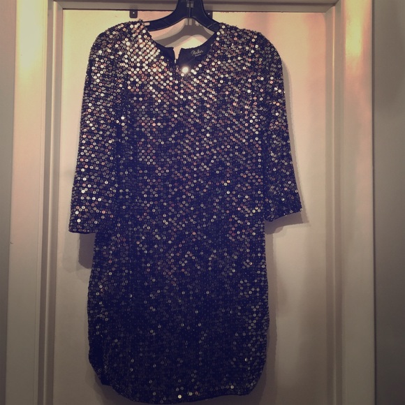 Parker bl/bronze sequined dress.