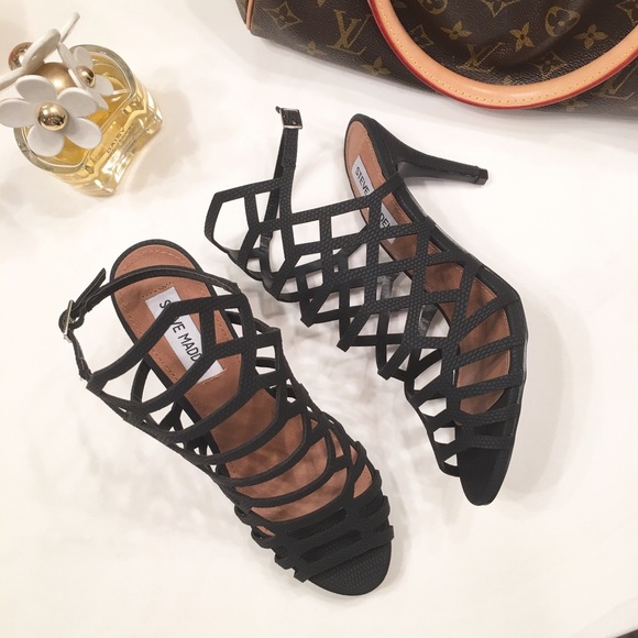 Caged Heels - Picture 2 of 3