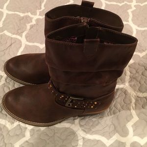 Nina brand girls boots - size 4