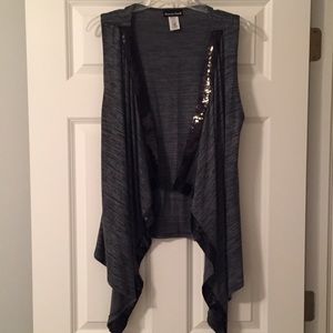 NWOT Pretty Good Drape Vest
