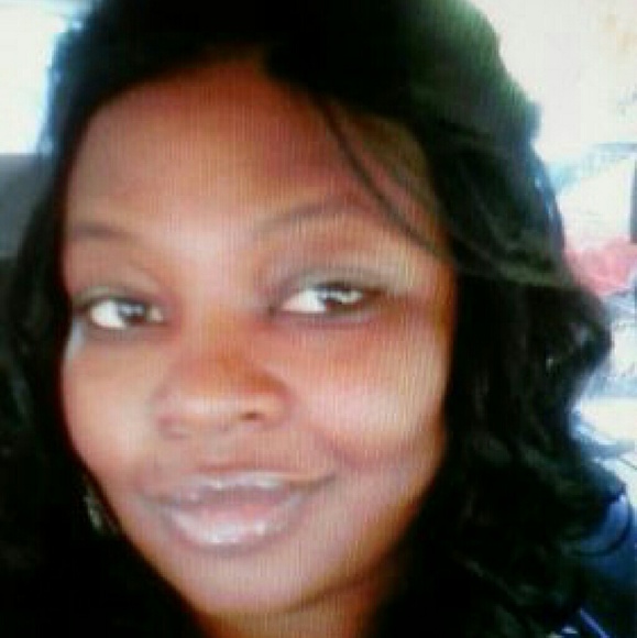 Meet your Posher, Andrea - Picture 1 of 1