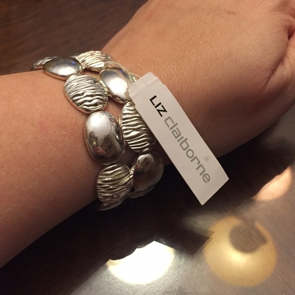 Liz Claiborne cute stretch bracelet silver tone