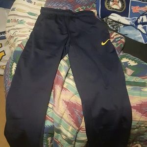 Nike Therma-Fit WVU sweat pants.