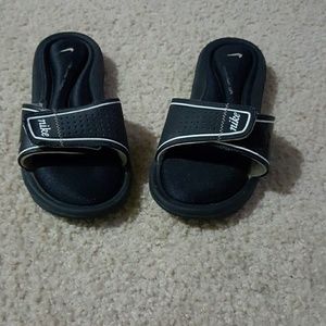 Nike Slides (Girls)