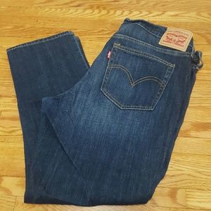 Levis Boyfriend Jean in Medium Wash
