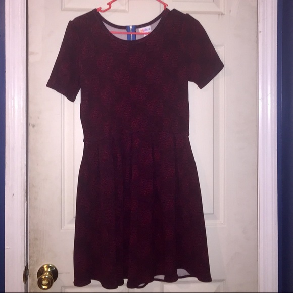 Medium LuLaRoe Amelia Dress