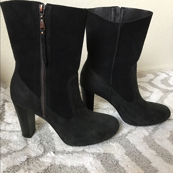 Sale‼️ UGG | black heel suede boots - Picture 2 of 4