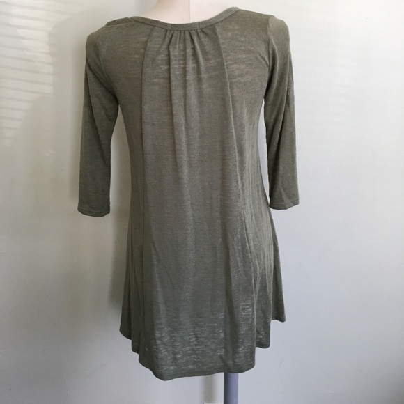 Green Top - Picture 3 of 4