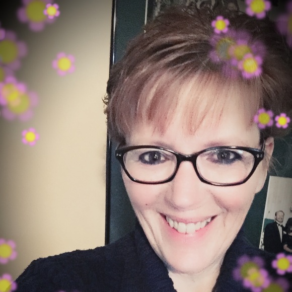 Meet your Posher, Paula - Picture 1 of 1