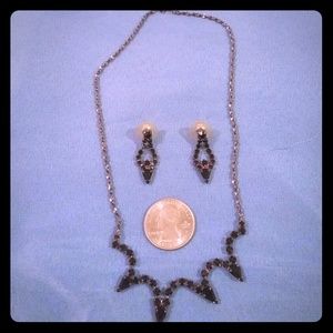Dressy shiney black necklace and earrings