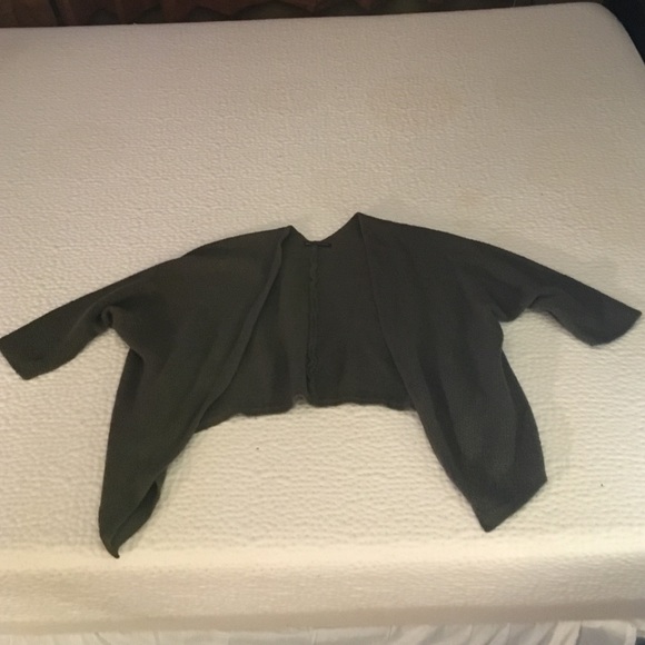 Arm green shawl
