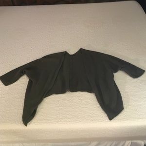 Arm green shawl