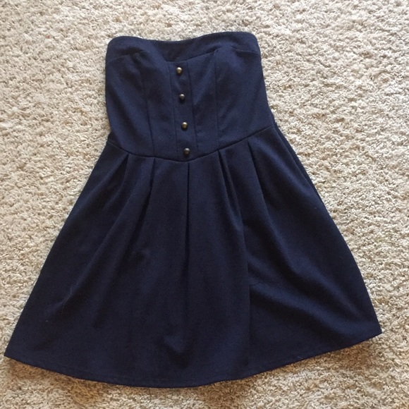 Strapless dress