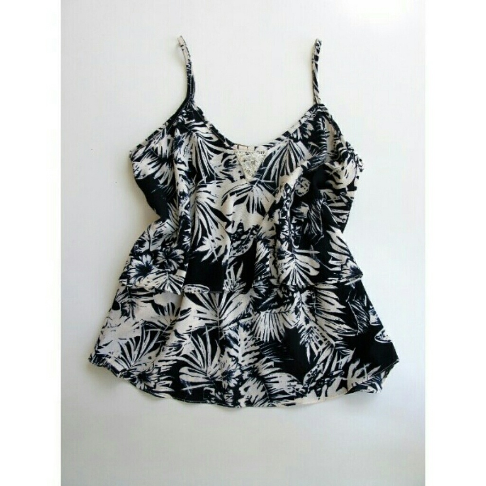 4/$25 Paper Crane Leaf Print Ruffle Tiered Cami