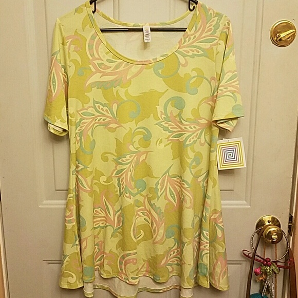 Brand New Lularoe Perfect T