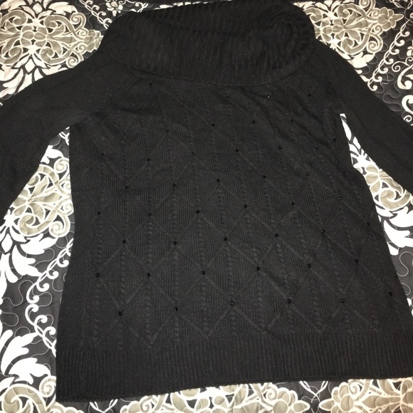 Black knitted sweater, worn once XL
