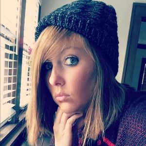 Meet your Posher, Courtney