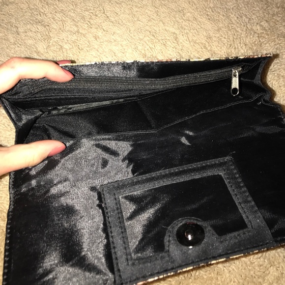 Kennith cole wallet - Picture 2 of 3