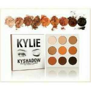 Kylie jenner kyshadow bronze palette