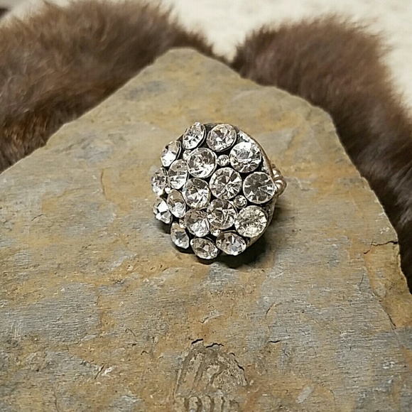 Adjustable cocktail ring