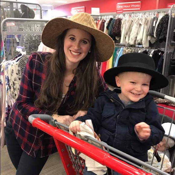 Meet your Posher, Megan