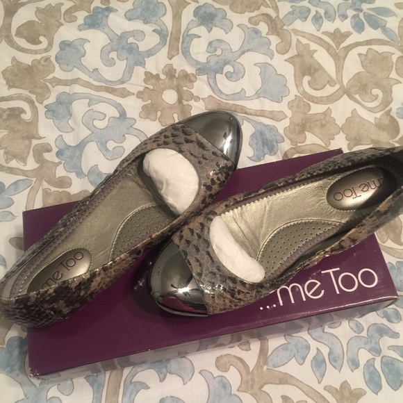 Me Too Metal toe flats