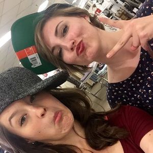 Meet your Posher, Kay