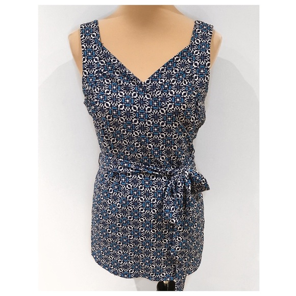 Alfani geo print wrap top