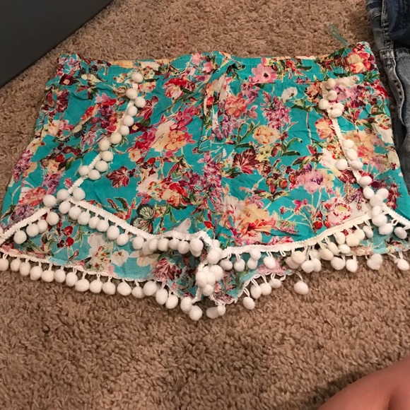 Women's Floral Shorts 10