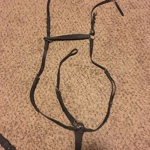 breast collar standing martingale attachment