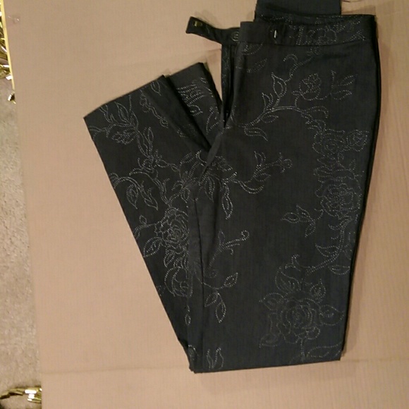 Gray pants with silver embroidery beads