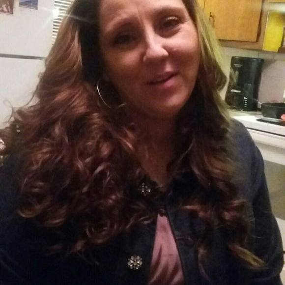 Meet your Posher, Angela - Picture 1 of 1