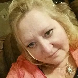 Meet your Posher, Cindi